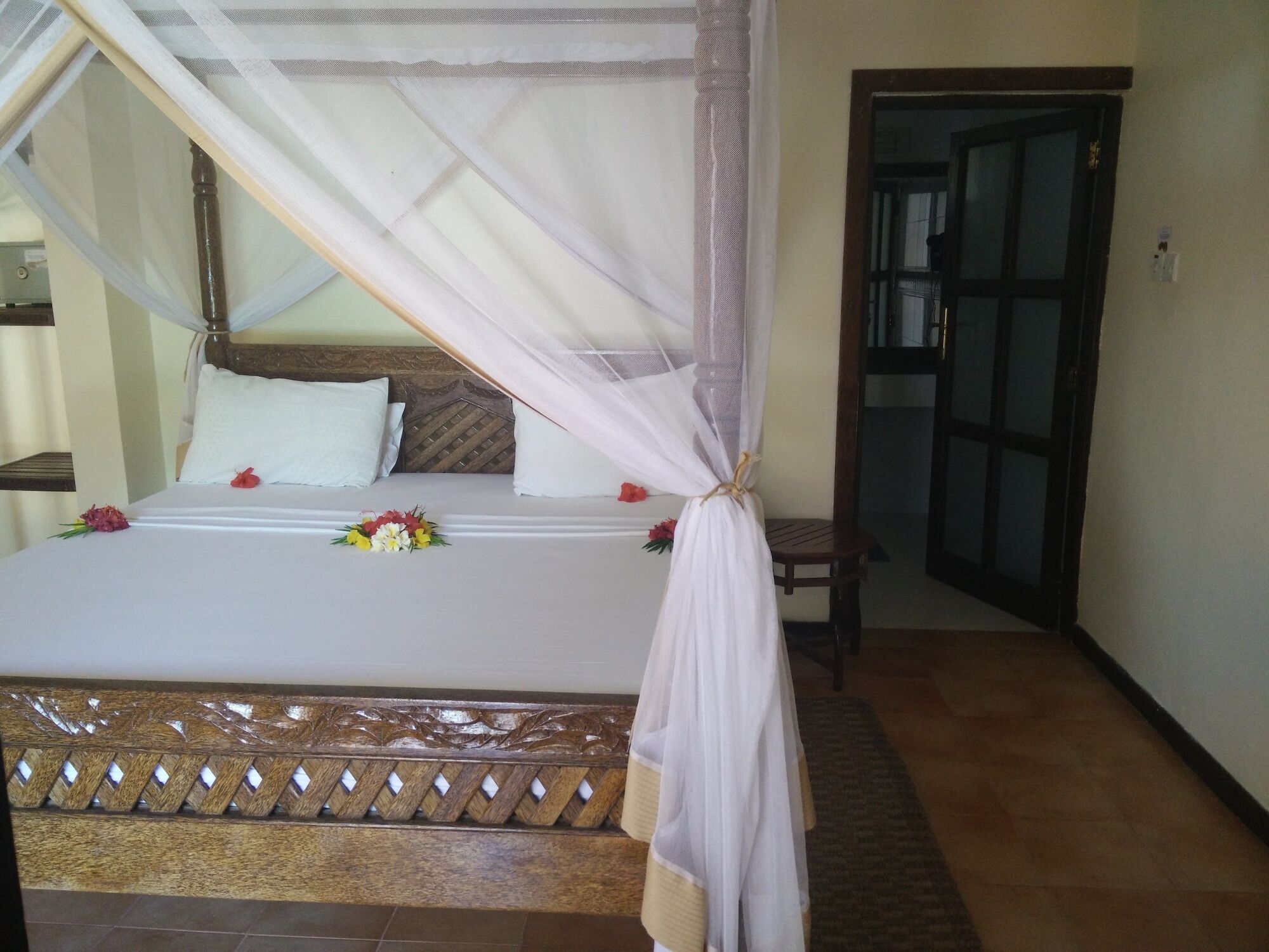 Arabian Nights Hotel Paje Buitenkant foto